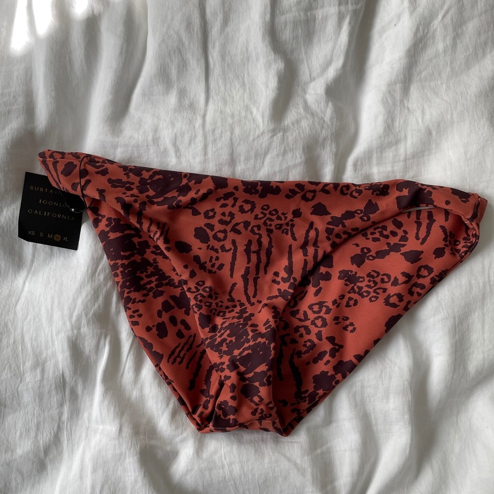 Skatie x salty blonde Utica Cheryl bottoms NWT